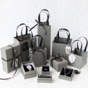 Emballage de bijoux en papier de carton fait main sur mesure pour pendentif