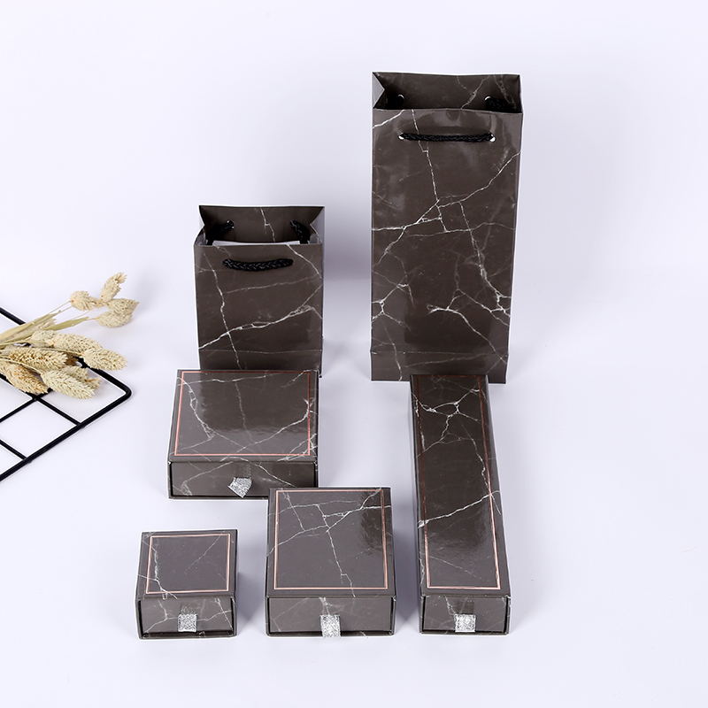 Carton marbre curseur bijoux emballage emballage boucle d\'oreille carton recyclé vernis de revêtement de uv recyclé estampage en relief